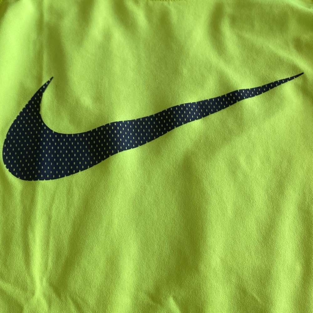Boys Nike Compression Long Sleeve Shirt Neon Yellow/Volt - Set of 2 - Picture 4 of 7